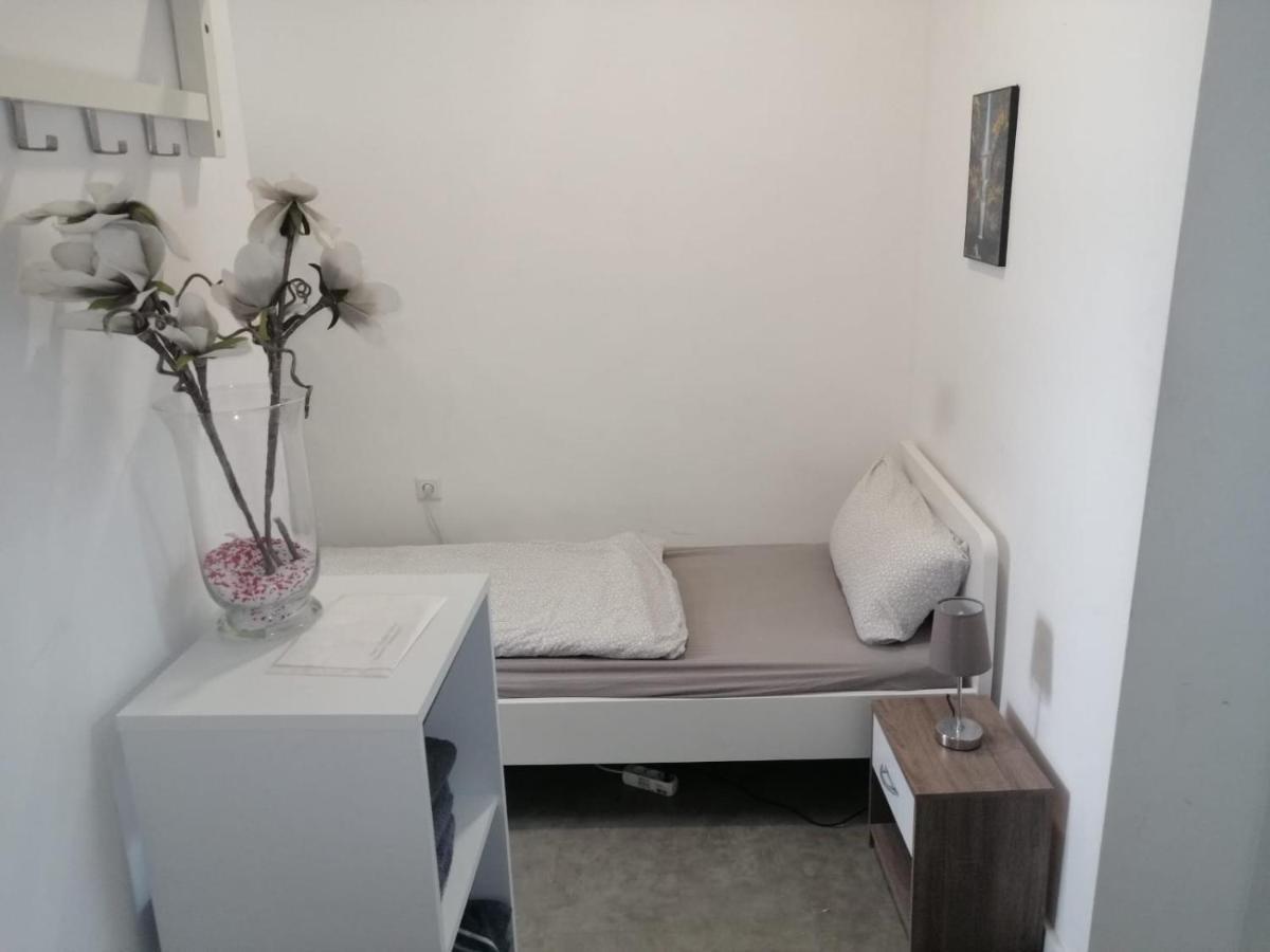 Wohnung In Koeln 1B Экстерьер фото